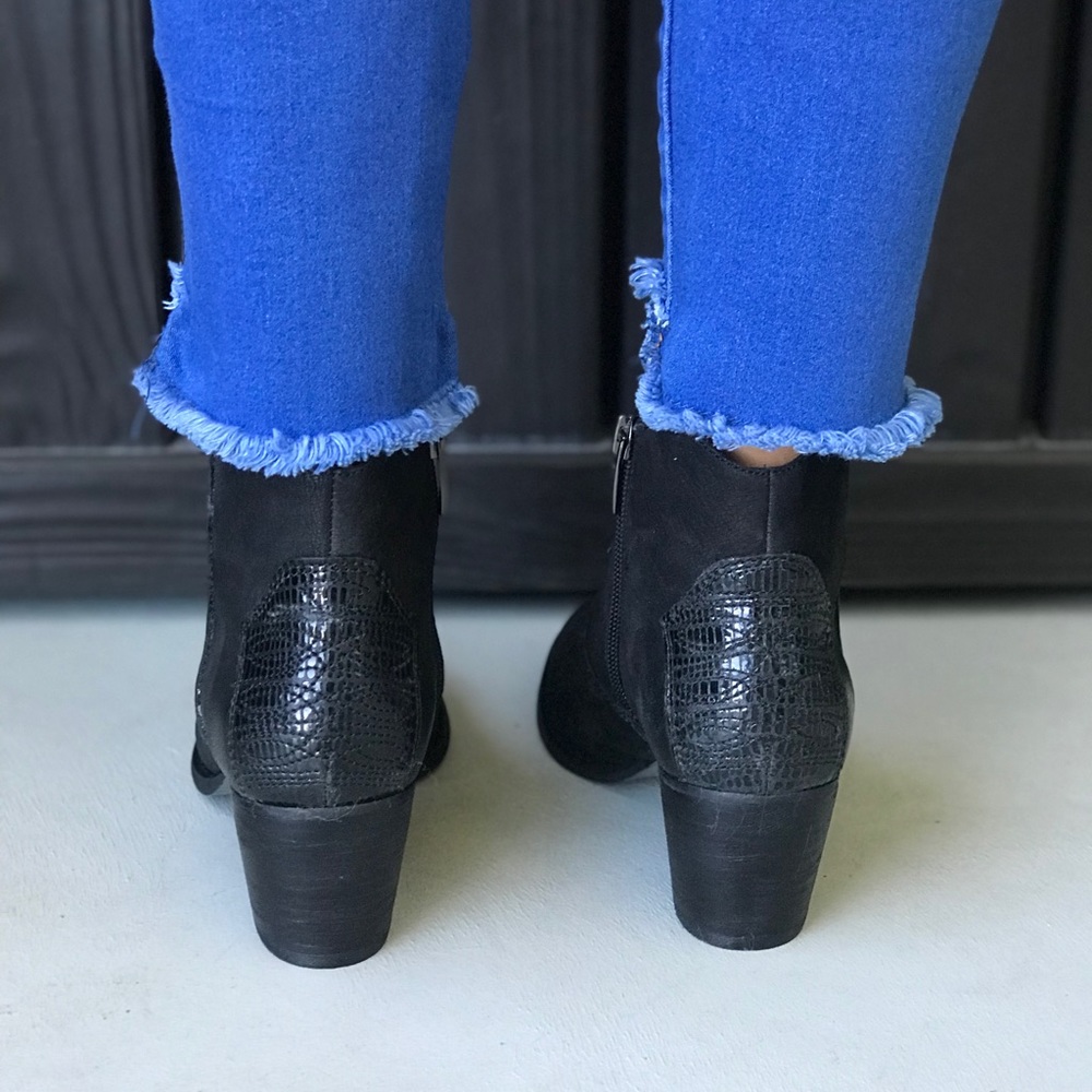Distressed Black Leather Western Ankle Booties - Picture 3 of 6